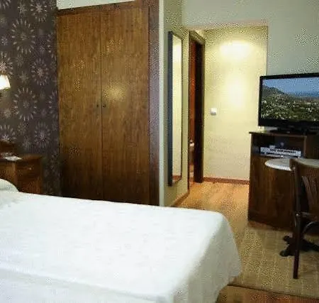 Guest house El Escudo De