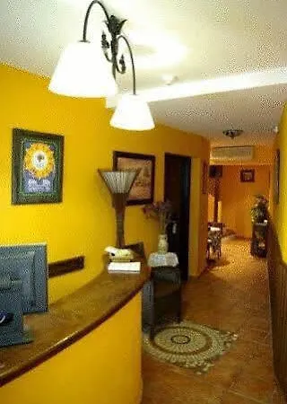 Guest house El Escudo De